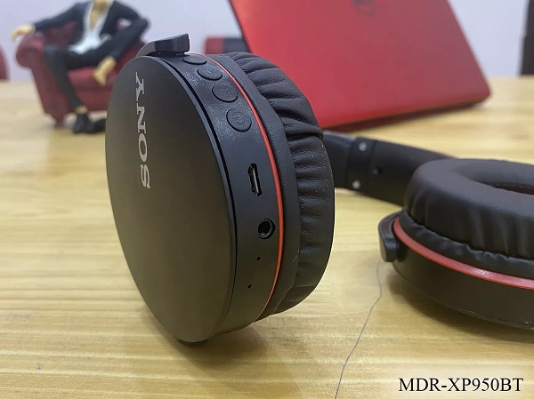 Tai nghe không dây Bluetooth Sony MDR-XB950BT
